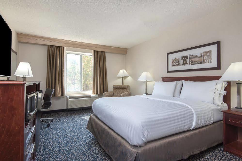 Holiday Inn Express & Suites Philadelphia - Mt Laurel By Ihg Mount Laurel Dış mekan fotoğraf
